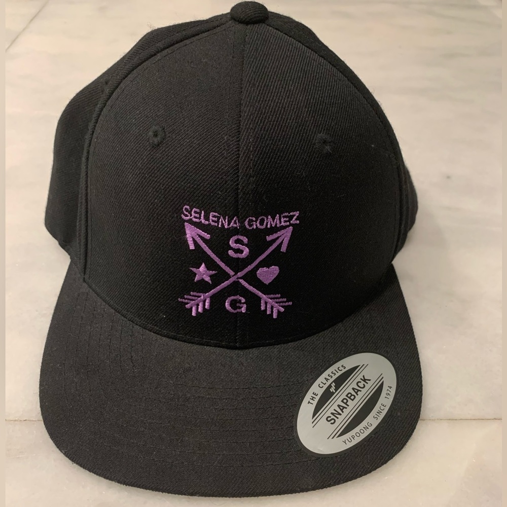 Never used Selena Gomez Concert Tour VIP SnapBack hat / Amazing condition!